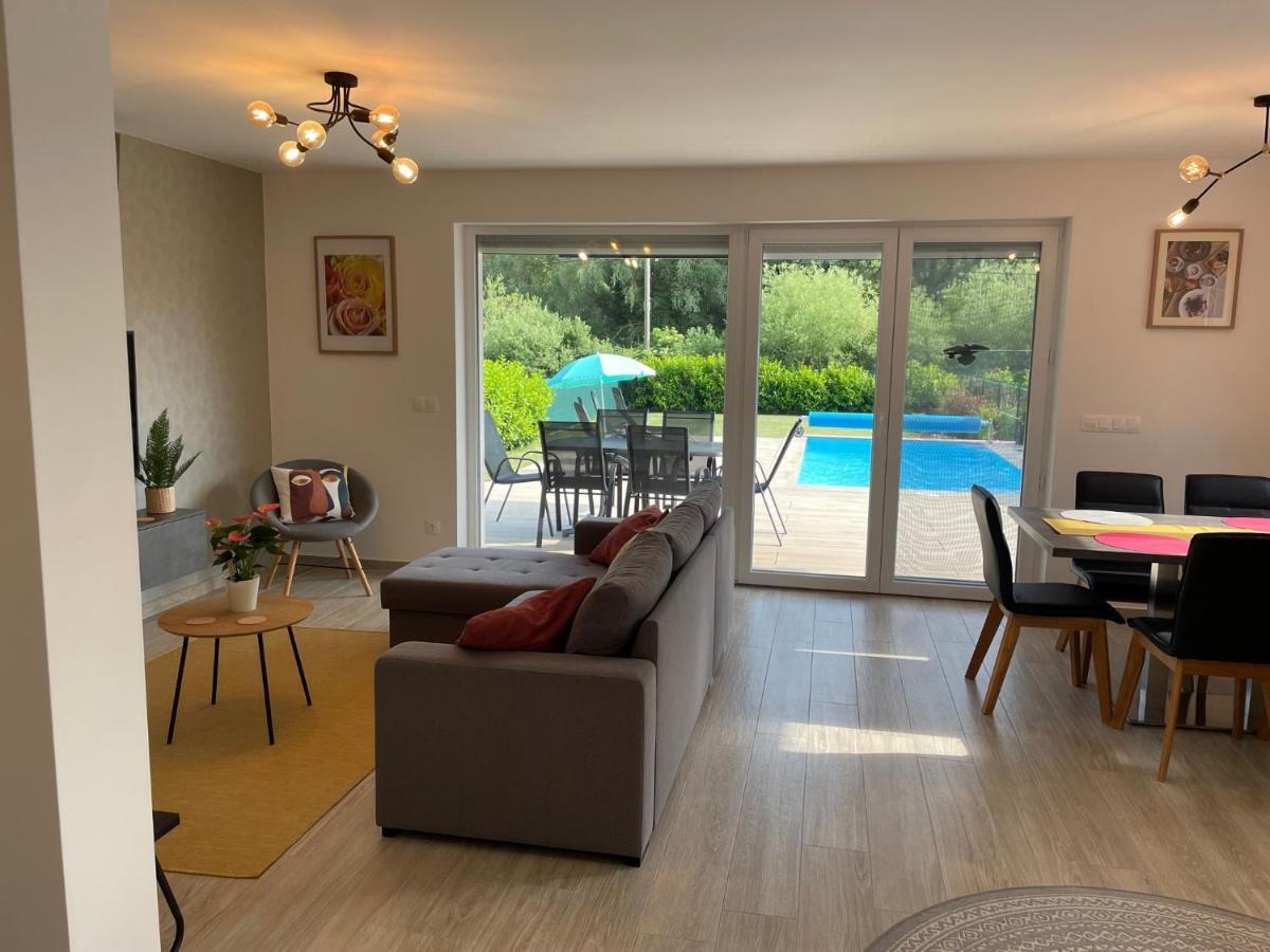Royalhill Apartman 沃尼奥尔茨沃什海吉 外观 照片