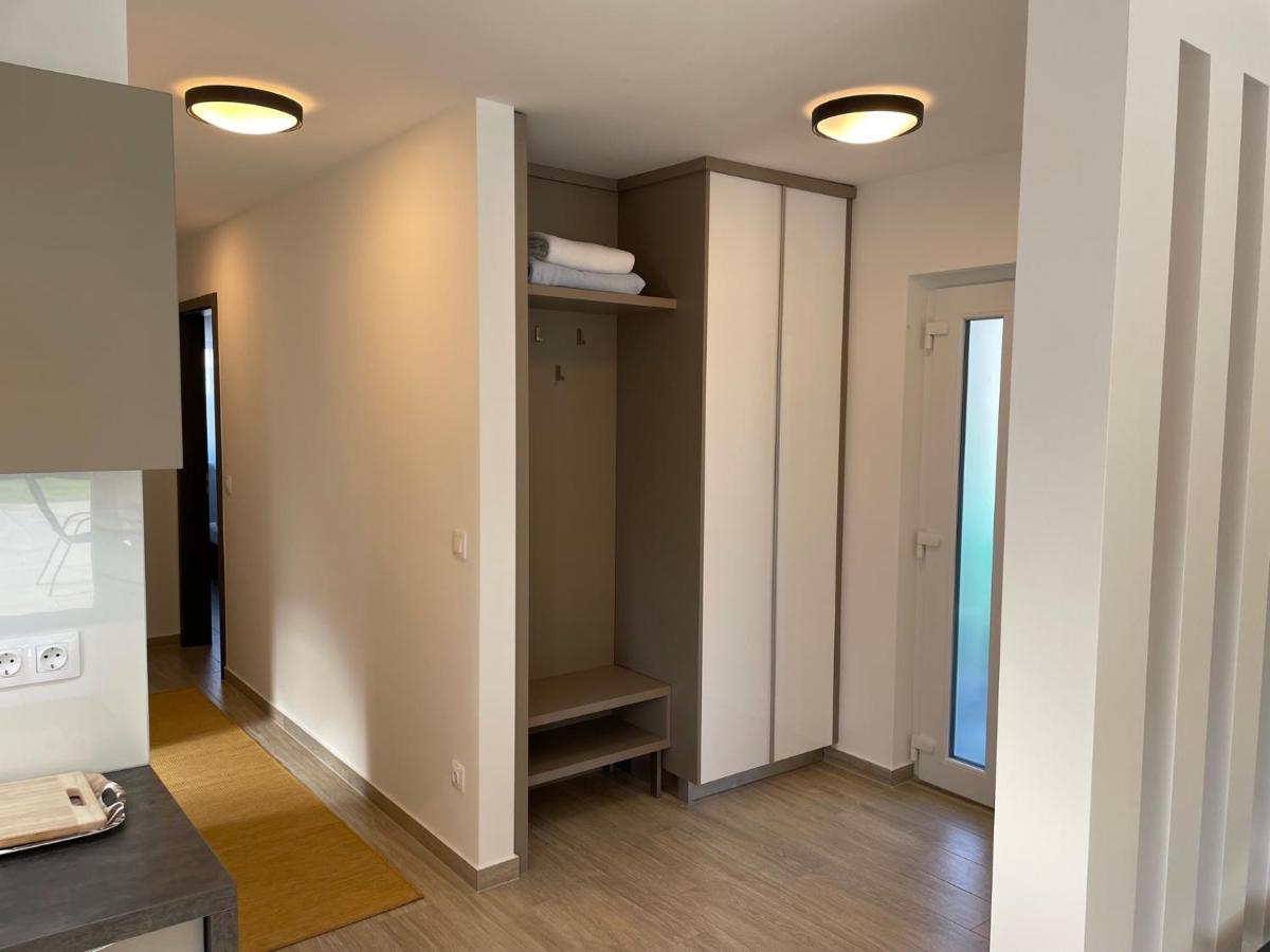 Royalhill Apartman 沃尼奥尔茨沃什海吉 外观 照片